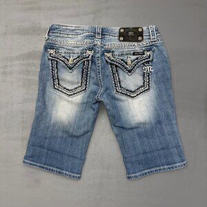 Miss Me Bermuda Women’s Rhinestone Bedazzled Shorts‎ 28